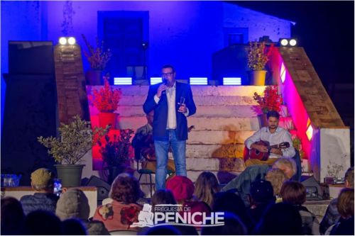Noite de Fados da Freguesia de Peniche &bull; Escadaria da Capela do Senhor do Calv&aacute;rio